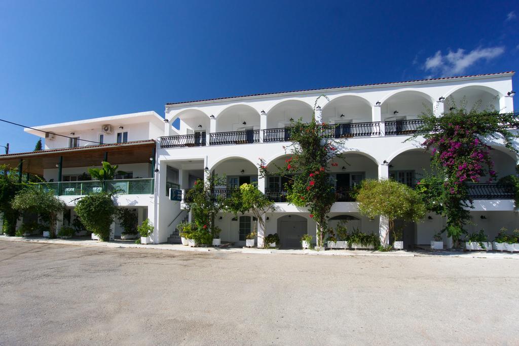Hotel Athina Karavomylos Eksteriør bilde