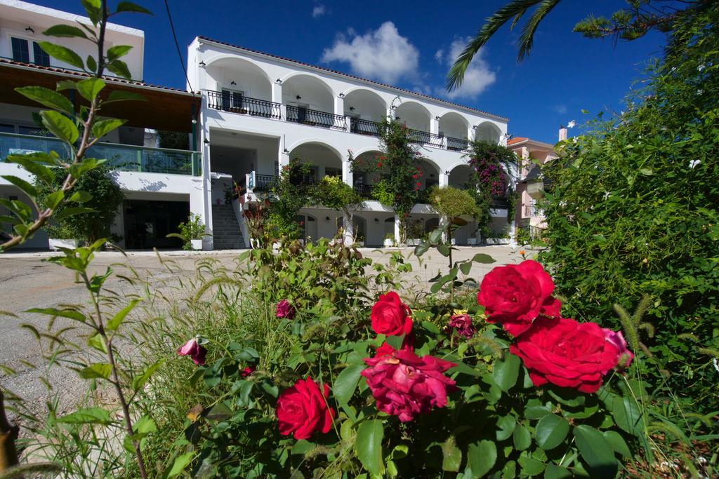 Hotel Athina Karavomylos Eksteriør bilde