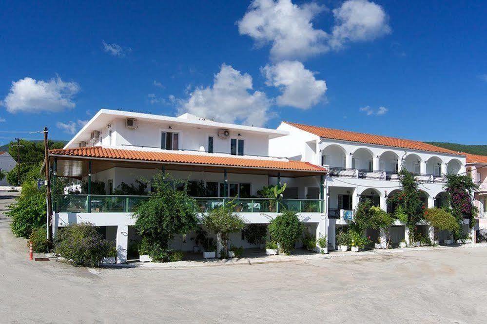 Hotel Athina Karavomylos Eksteriør bilde